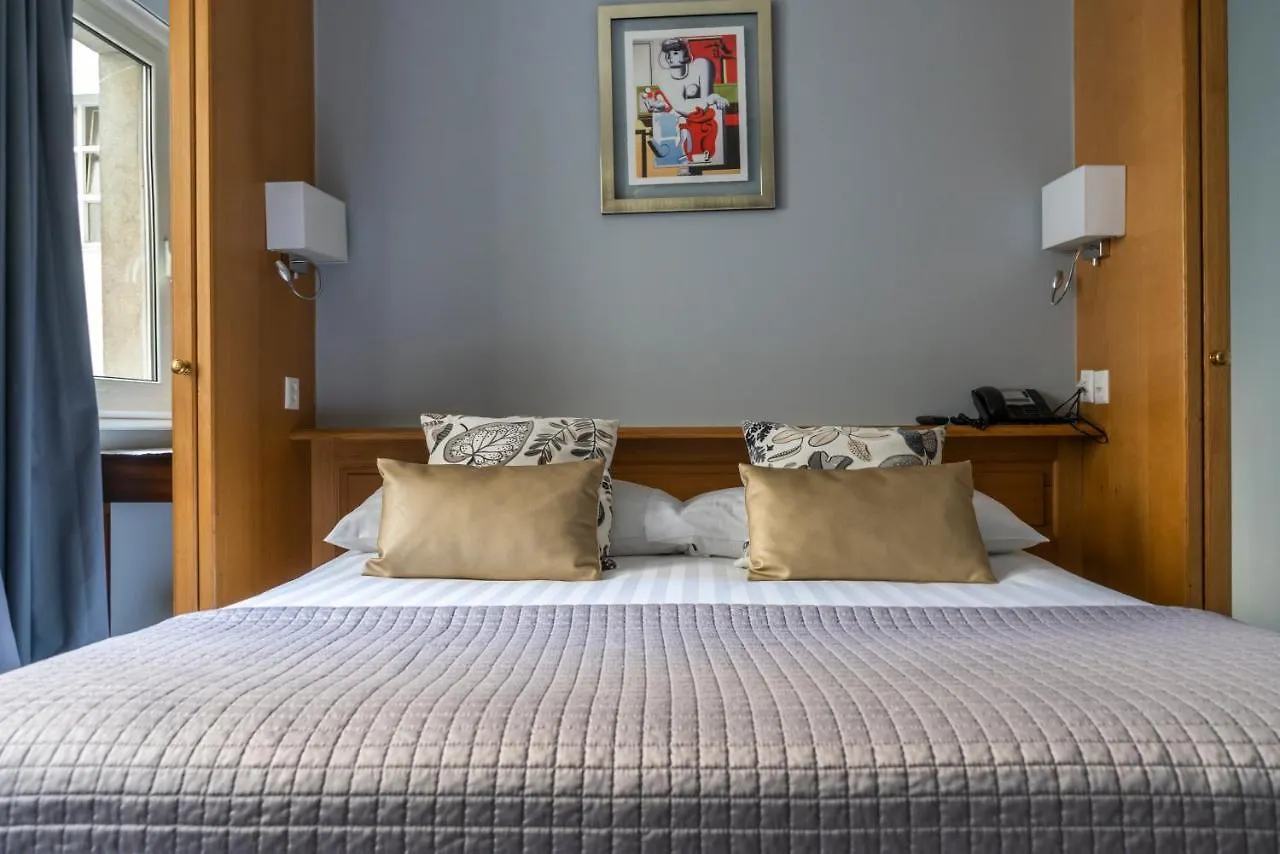 Excelsior Hotel Geneva 3*,